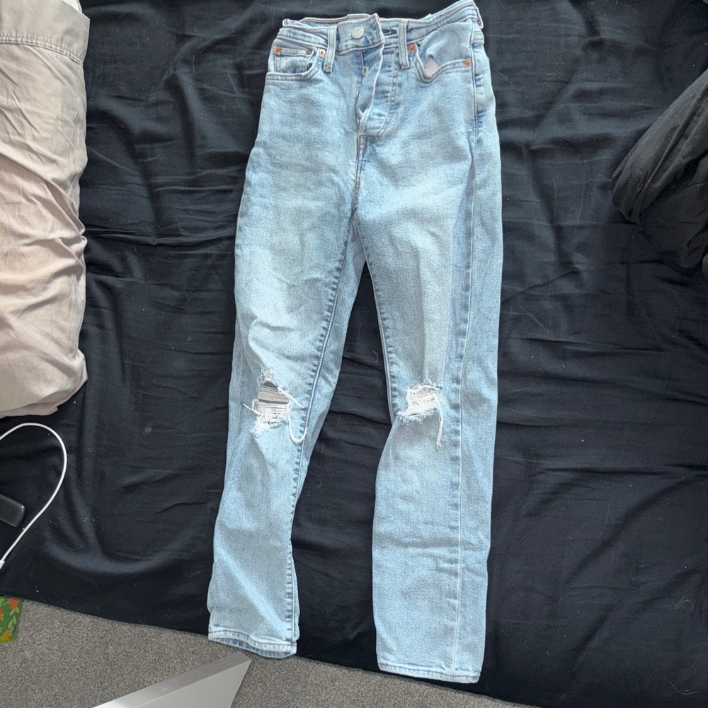 Levi's Wedgie Straight light wash distressed jeans